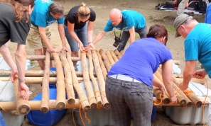 gruppenarbeit-fo-rdert-teamgeist-beim-flo-bau.jpg