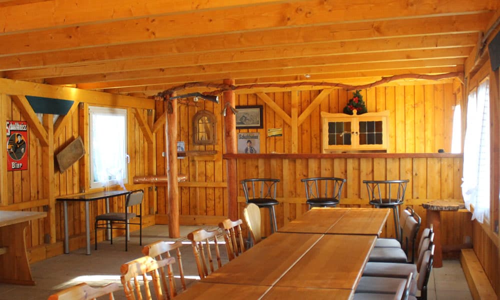 indoor-event-fu-r-firmen-im-gruppenhaus_2_2.jpg